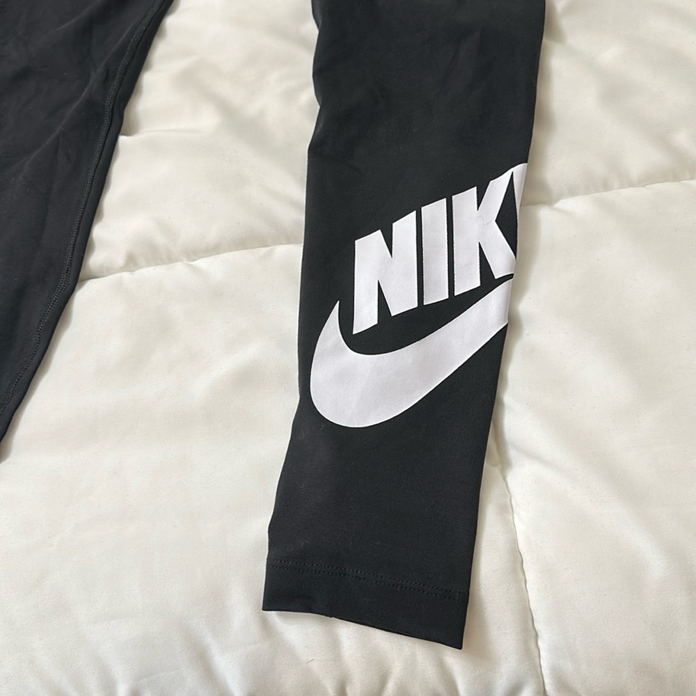 Nike leggings